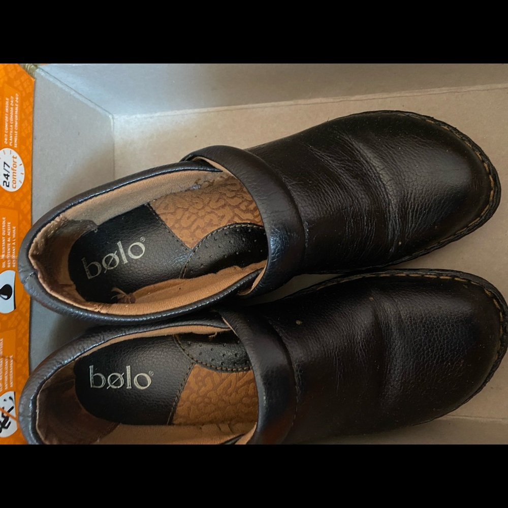 Nursing shoes